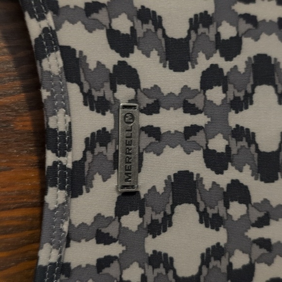 Merrell Athletic Dress Black And Gray Short Sleeve T-shirt Dress UPF 30+ Size XL - Picture 6 of 7